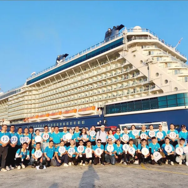 Áo thun đồng phục du lịch Saigontourist màu xanh phối cổ vàng