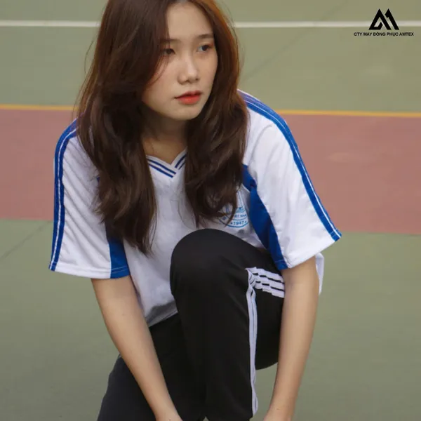 Áo thun đồng phục thể dục Đại học Y Dược TPHCM (UMP) màu trắng phối vai xanh