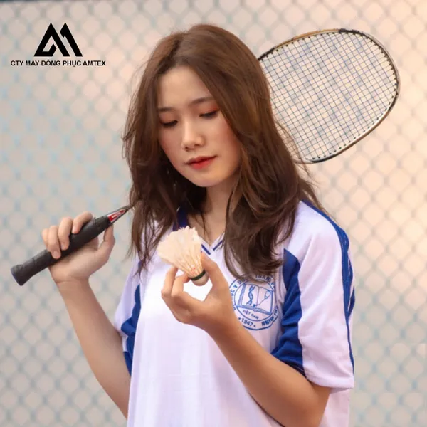 Áo thun đồng phục thể dục Đại học Y Dược TPHCM (UMP) màu trắng phối vai xanh