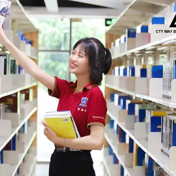 Đồng phục sinh viên Đại học Kinh tế Tài chính (UEF)