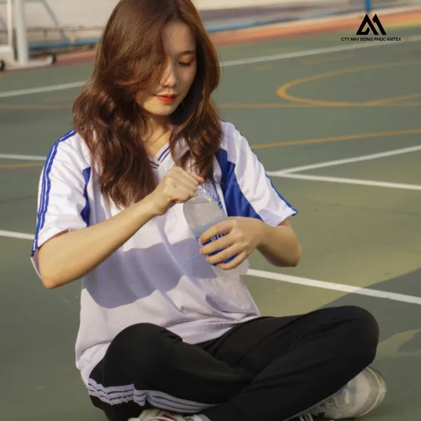 Áo thun đồng phục thể dục Đại học Y Dược TPHCM (UMP) màu trắng phối vai xanh