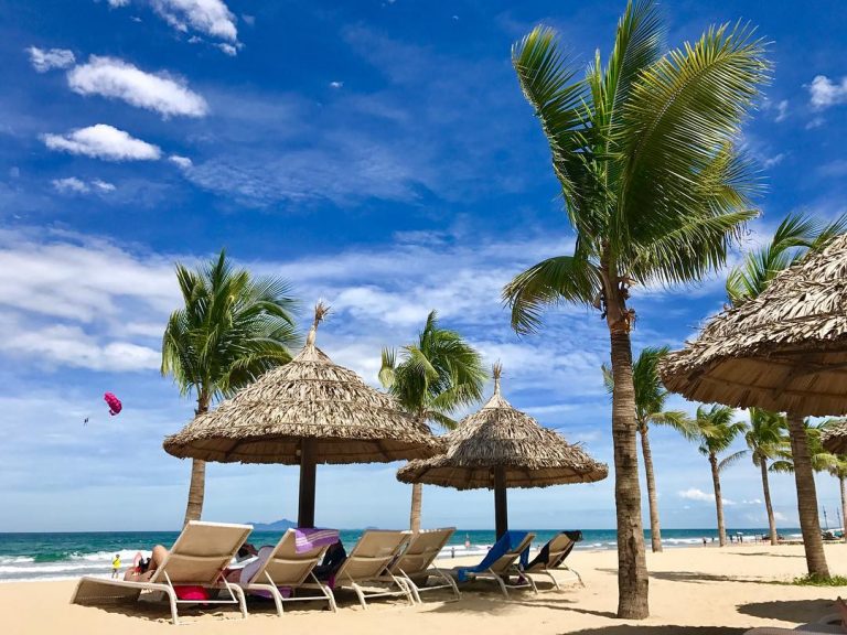 Bãi biển Mỹ Khê Quảng Ngãi