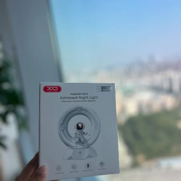Đèn Ngủ XO OZ12 Phi Hành Gia - Ánh Sáng Vũ Trụ Cho Giấc Mơ Bay Cao