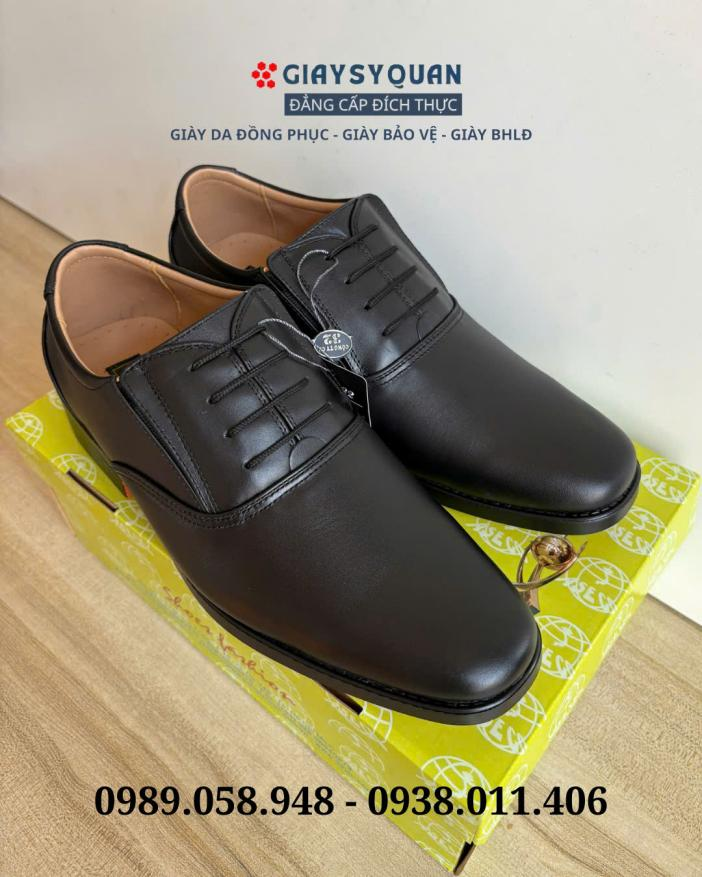 Giày sĩ quan kiểu tưởng do công ty 32 sản xuất