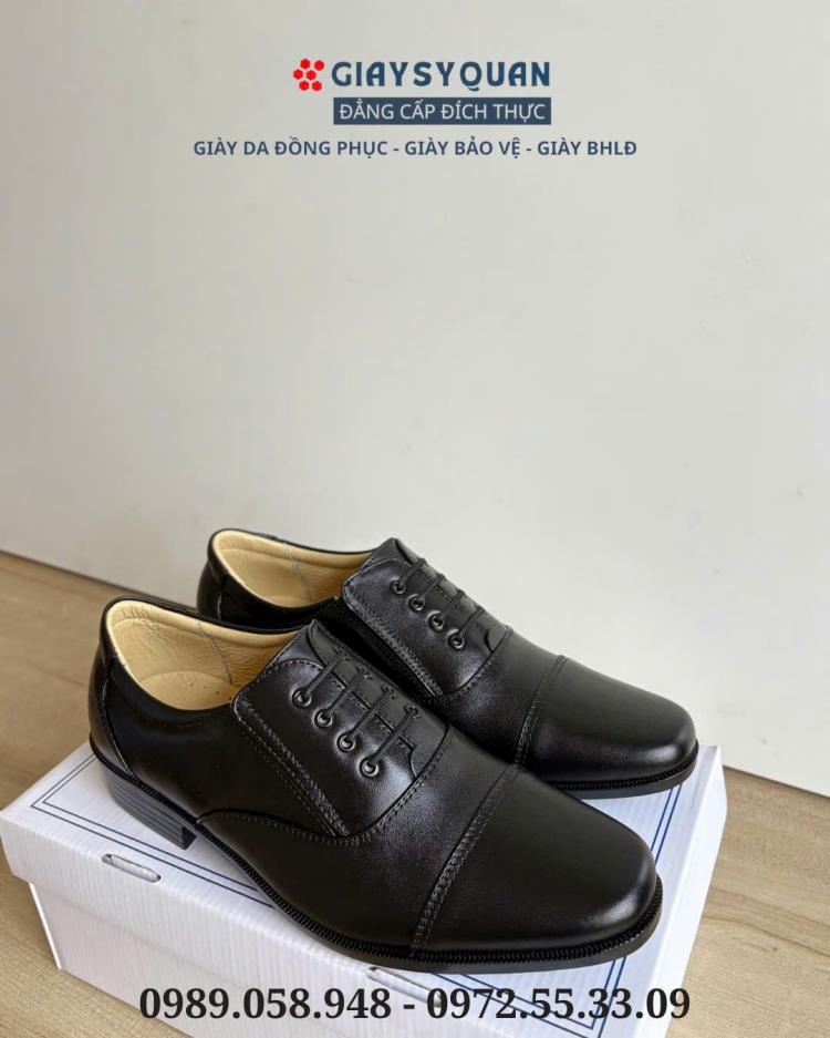 Giày sỹ quan kiểu tá do Công ty Cổ phần 32 sản xuất
