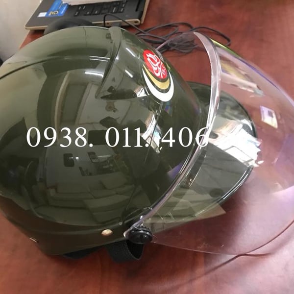 Mũ Bảo Hiểm Cho Người Đi Xe Gắn Máy Công Ty 19/5