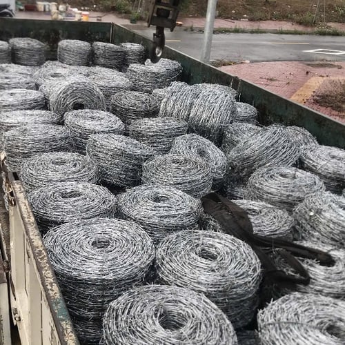 HÀNG RÀO KẼM GAI