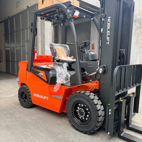 Xe nâng điện 2.5 tấn