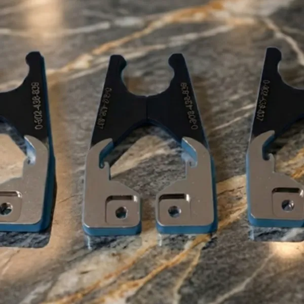 Kẹp chai máy thổi cao cấp cho dây chuyền Krones