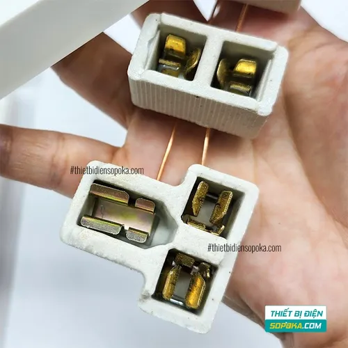 Ổ Cắm Điện 3 Lỗ Lõi Sứ Không Dây 2200W Có Công Tắc 3M-0 SOPOKA