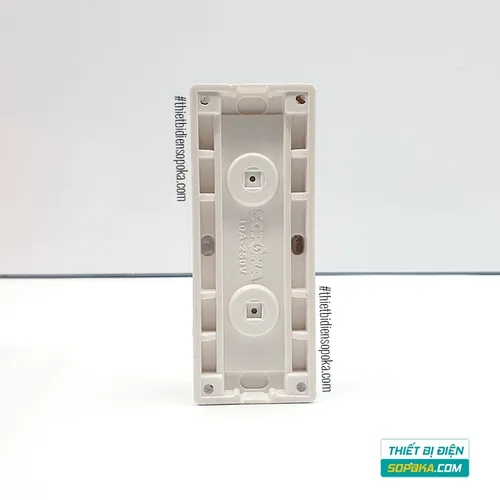 Ổ Cắm Điện 4 Lỗ Gắn Tường – Gắn Táp Lô 2200W 10A E25 SOPOKA