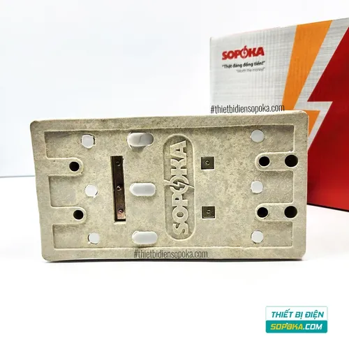 Cầu Dao Đế Sứ 3 Pha 3P 150A 600V D17 SOPOKA