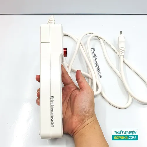 Ổ Cắm Điện 3 Lỗ Lõi Sứ Có Dây Và Công Tắc 2200W 10A 3M2 SOPOKA
