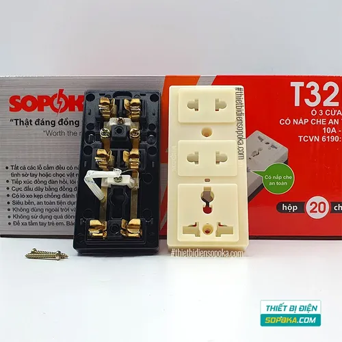 Ổ Cắm Điện Gắn Táp Lô 3 Lỗ Có Màn Che 2200W 10A T32N SOPOKA