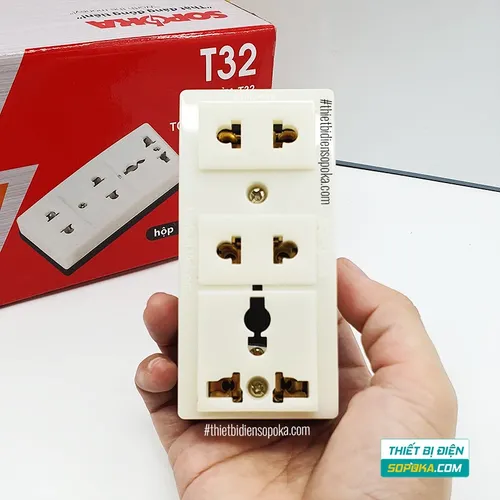 Ổ Cắm Điện SOPOKA 3 Lỗ Gắn Táp Lô 2200W 10A T32 SOPOKA