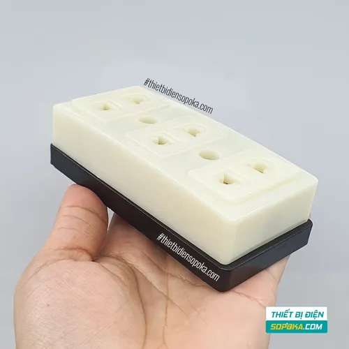 Ổ Cắm Điện 3 Lỗ Gắn Tường/Gắn Táp Lô 2200W 10A T31 SOPOKA