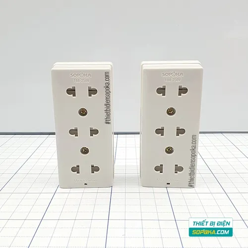 Ổ Cắm Điện 3 Lỗ Gắn Táp Lô Gắn Tường Có Nắp Che E14N SOPOKA