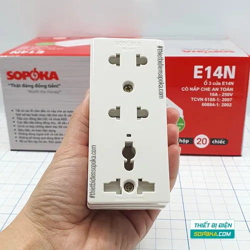 Ổ Cắm Điện 3 Lỗ Gắn Táp Lô Gắn Tường Có Nắp Che E14N SOPOKA