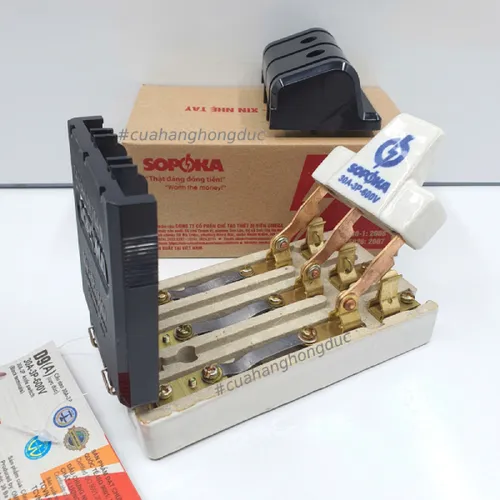 Cầu Dao Đế Sứ 3 Pha 3P 30A 600V D9 SOPOKA