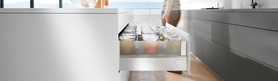 Chuyển động trượt của ray trượt ngăn kéo Chuyển động trượt của ray trượt ngăn kéo