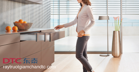 Ray trượt bi giảm chấn, hoạt động đóng mở nhẹ nhàng, an toàn cho người sử dụng Ray trượt bi giảm chấn, hoạt động đóng mở nhẹ nhàng, an toàn cho người sử dụng