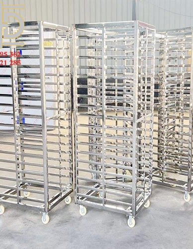 XE ĐẨY KHAY INOX