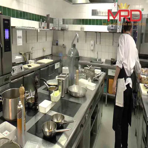 Bếp ăn công nghiệp - B13