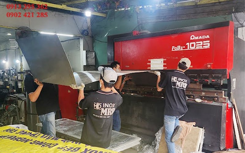 Gia công kim loại tấm