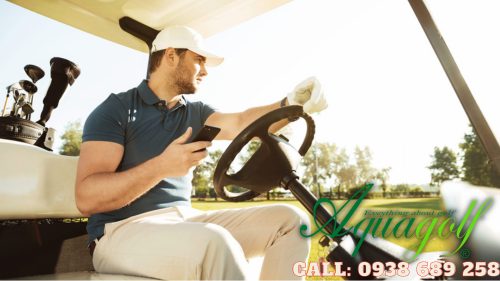 Sử dụng điện thoại khi chơi golf Sử dụng điện thoại khi chơi golf