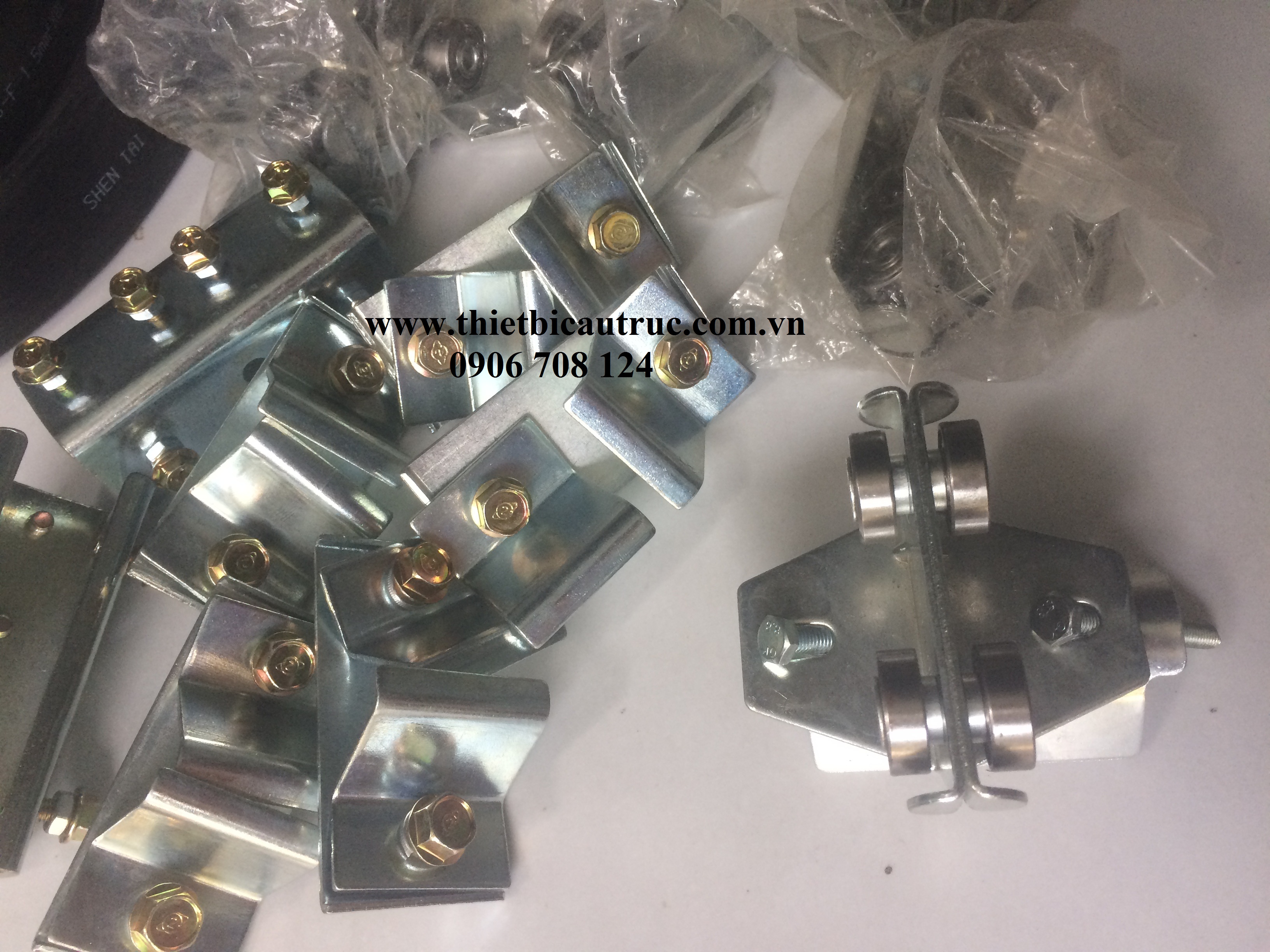 Kẹp treo ray C kẹp treo ray C