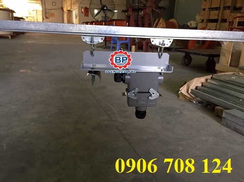 Hộp nối nguồn ray sắt C cầu trục Hộp nối nguồn ray sắt C cầu trục