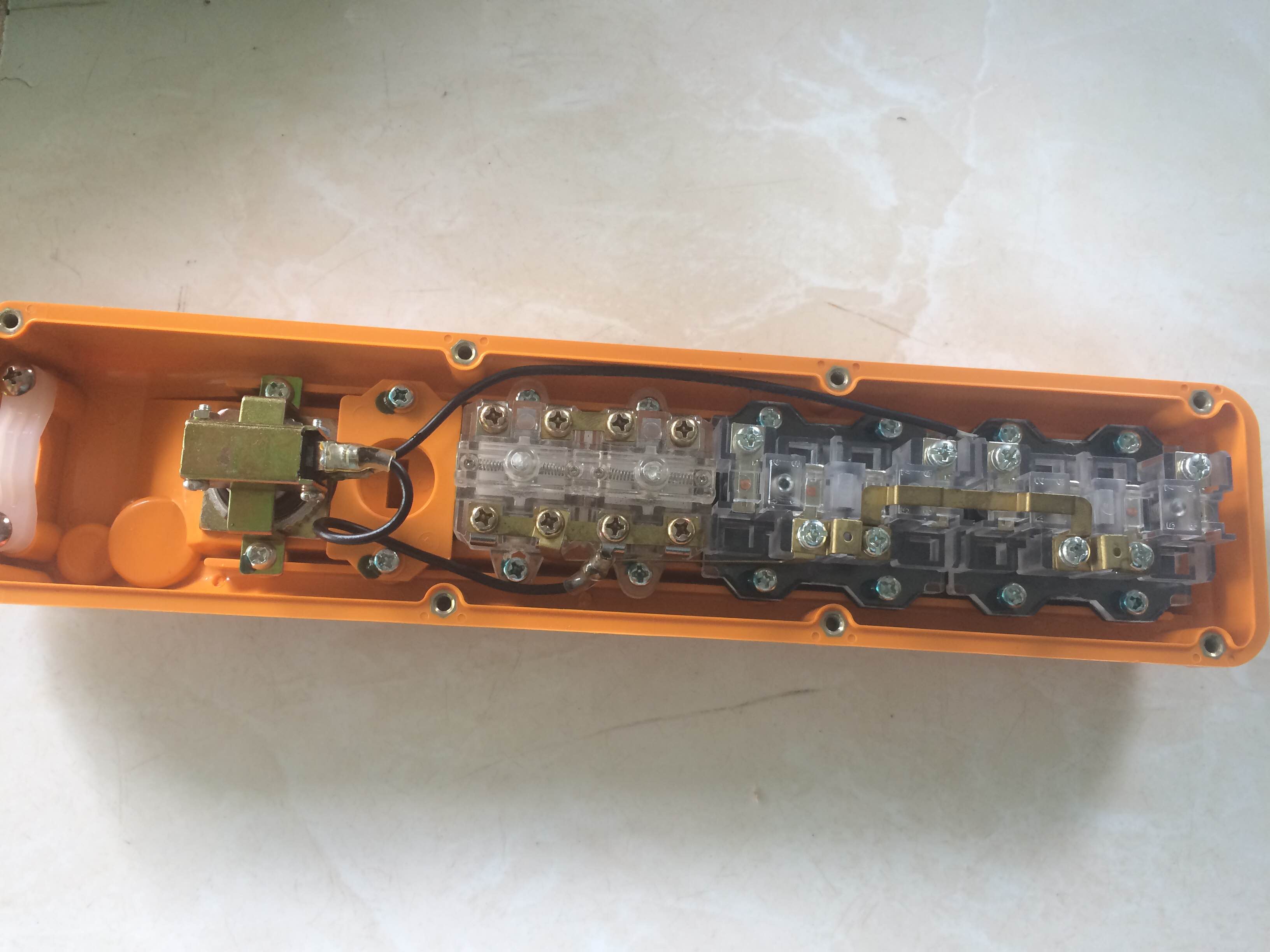 cách lắp đặt tay bấm điều khiển cầu trục cách lắp đặt tay bấm điều khiển cầu trục