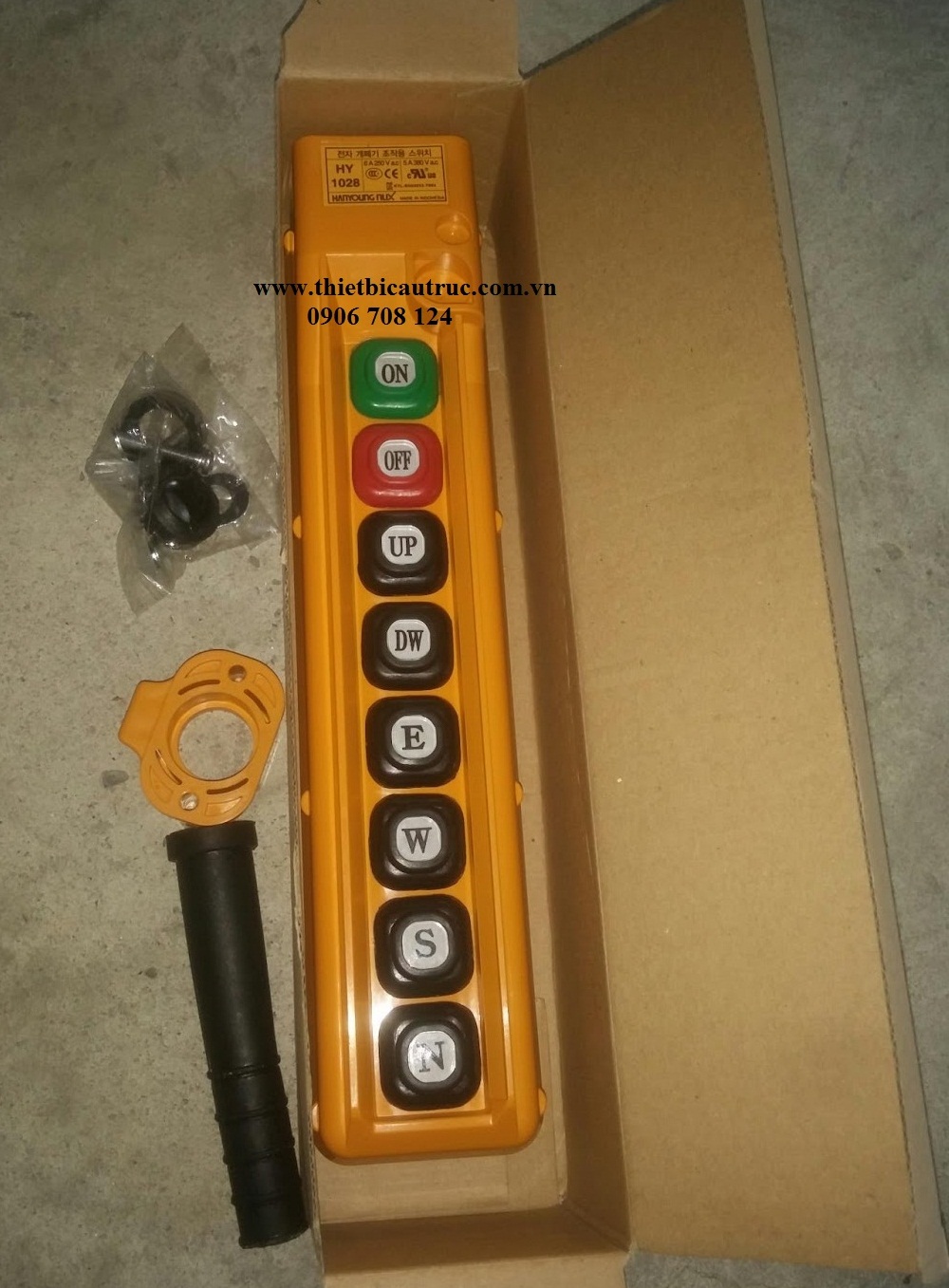 tay bấm điều khiển cầu trục bán ở đâu tay bấm điều khiển cầu trục bán ở đâu