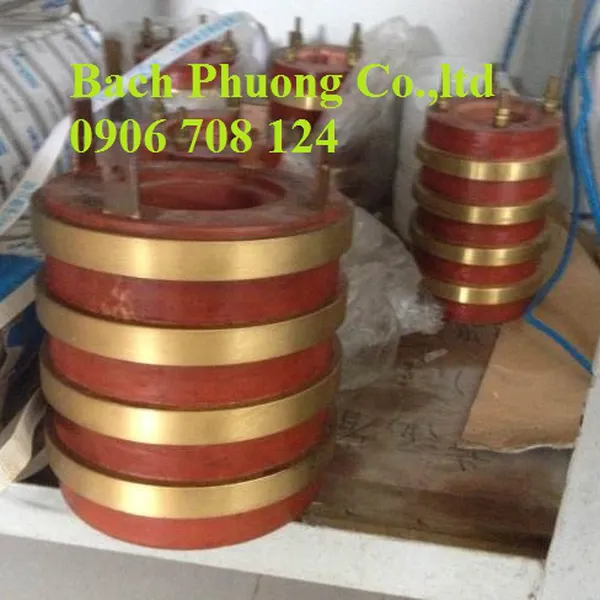 Cổ góp điện 4 pha