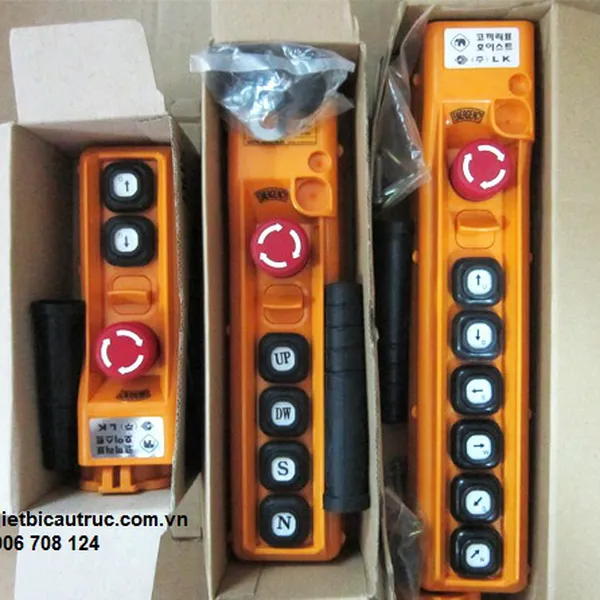 Tay bấm điều khiển
