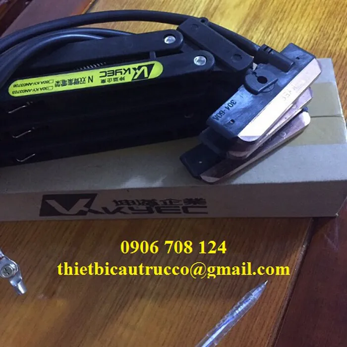 Chổi tiếp điện cầu trục 3P 60A