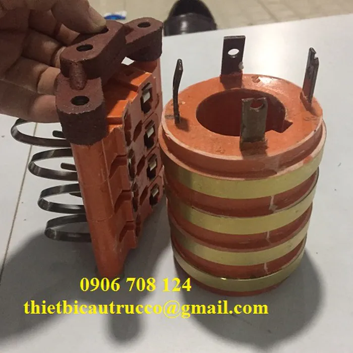 Cổ góp điện 4 vành đường kính 40 x 80 x 95 mm