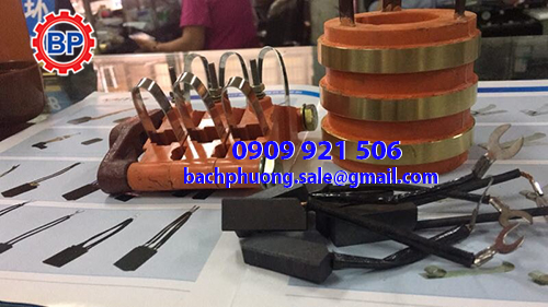 Giá đở chổi than liền cực  Giá đở chổi than liền cực