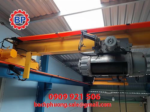 Ray điện an toàn cầu trục 4P50A, 4P75A, 4P100A, 4P150A. Ray điện an toàn cầu trục 4P50A, 4P75A, 4P100A, 4P150A.