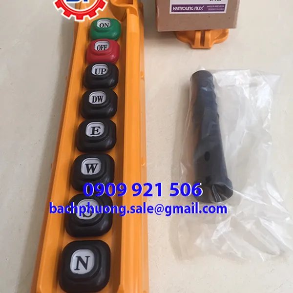 Nút bấm điều khiển Palang HY1028SBB