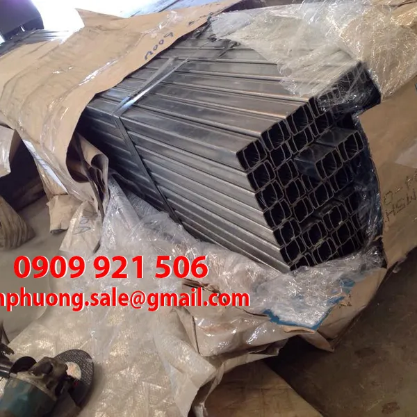 Ray C treo cáp điện cầu trục