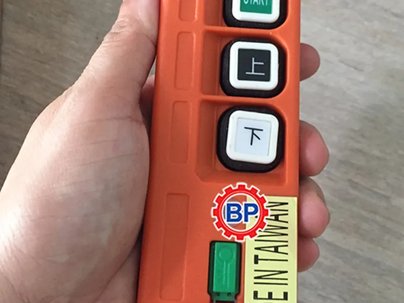 Điều khiển không dây F21-2S