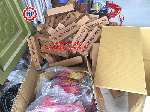 Chổi quét lấy điện ITS 3P60A Chổi quét lấy điện ITS 3P60A