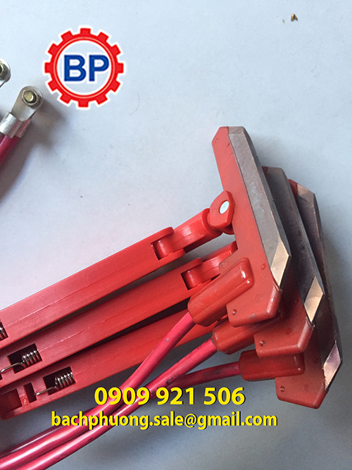 Tay lấy điện cầu trục 3P100A Tay lấy điện cầu trục 3P100A