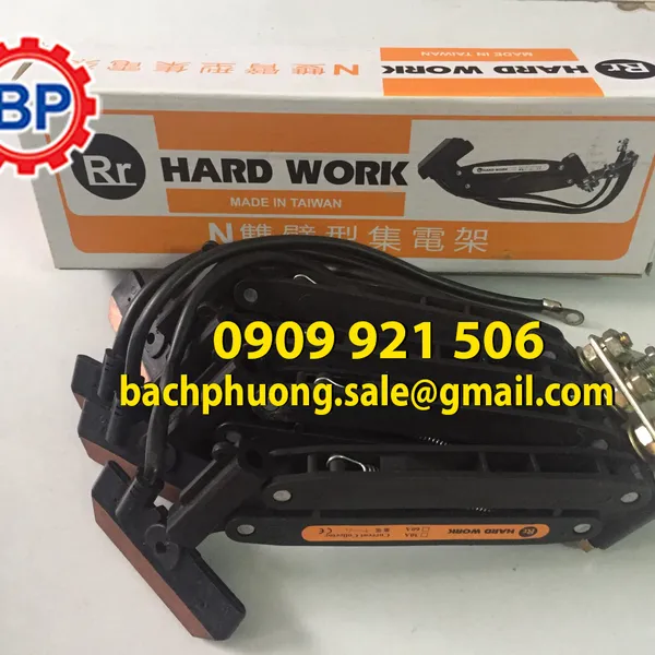 Tay lấy điện hiệu Hard work