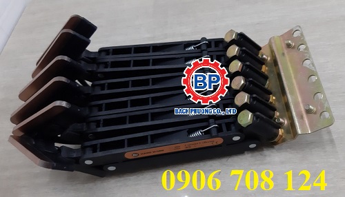 Chổi tiếp điện cầu trục 6P 60A Chổi tiếp điện cầu trục 6P 60A