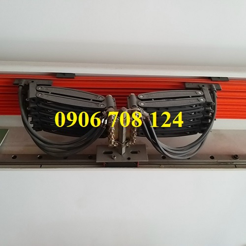 Chổi tiếp điện cầu trục kép chống mất pha Chổi tiếp điện cầu trục kép chống mất pha