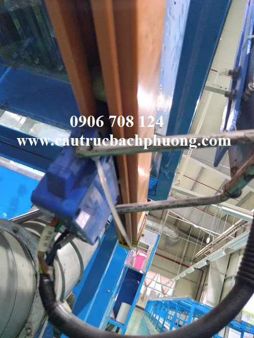 Chổi điện ray hộp kín JD-4-100A  Chổi điện ray hộp kín JD-4-100A