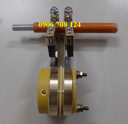 Cổ góp điện 2 pha đường kính nhỏ Cổ góp điện 2 pha đường kính nhỏ