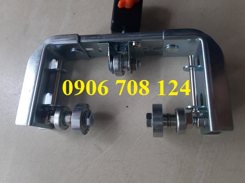 Con lăn treo cáp điện dầm I 100 Con lăn treo cáp điện dầm I 100